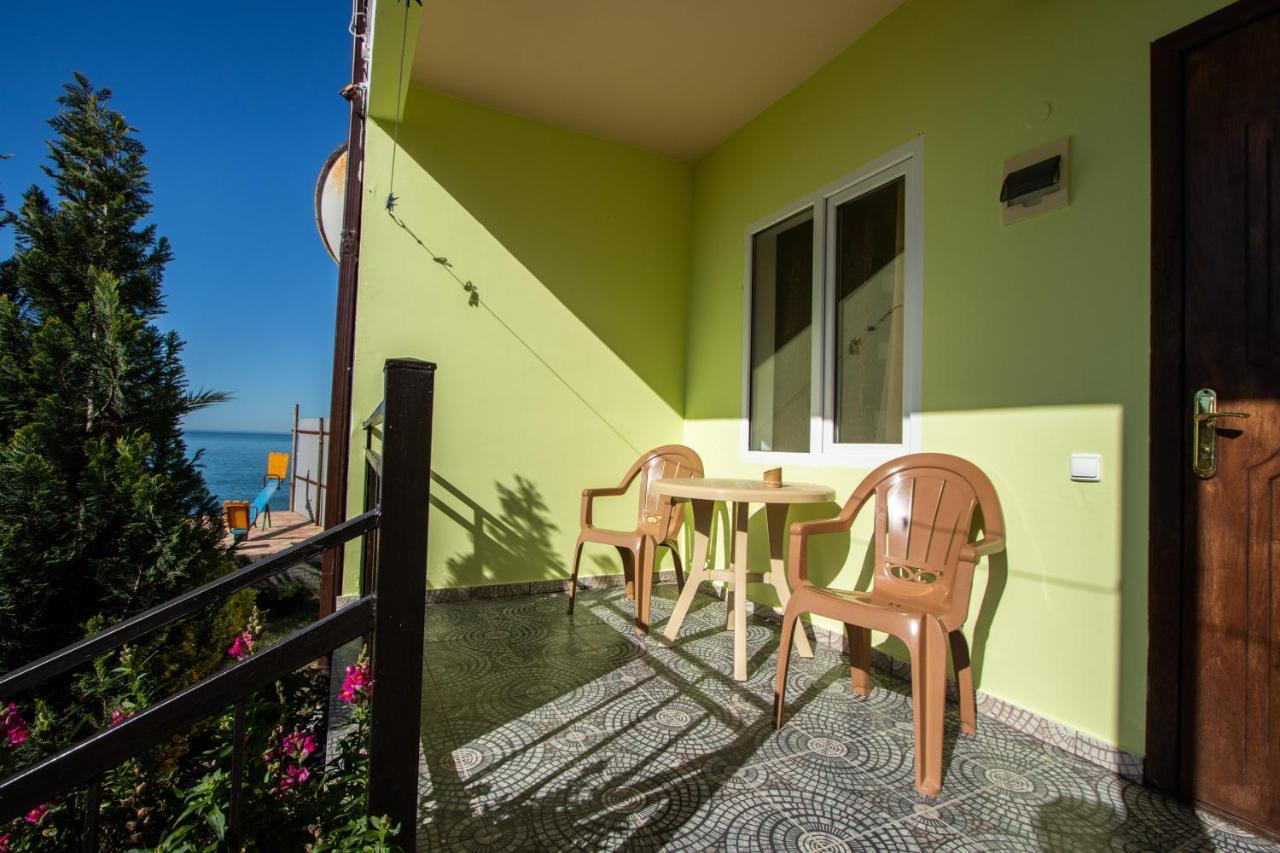 Mini Hotel Vavilon New Athos Exterior photo